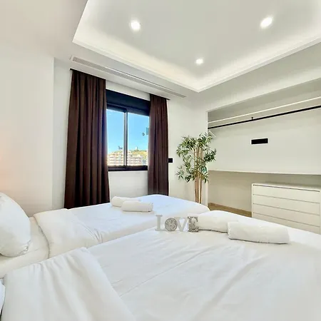 Premium Beachside Views By Turivida 丰希罗拉