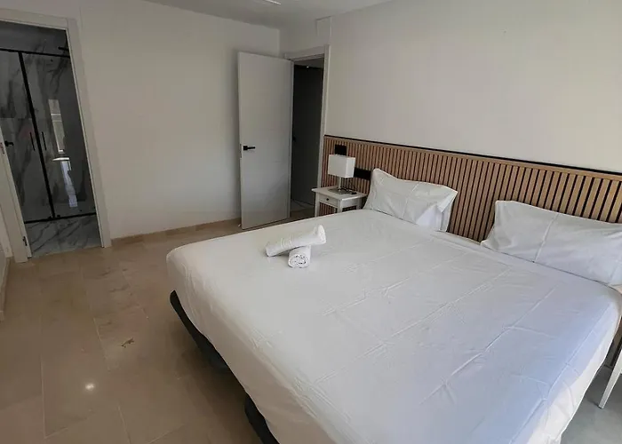 Premium First Line Beachside Views By Turivida アパート *